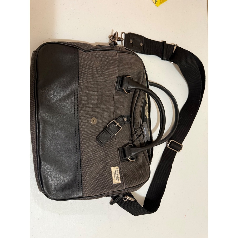 Steve Madden Barnett Avenue Grey Canvas Black Faux Leather Messenger Bag Camo
